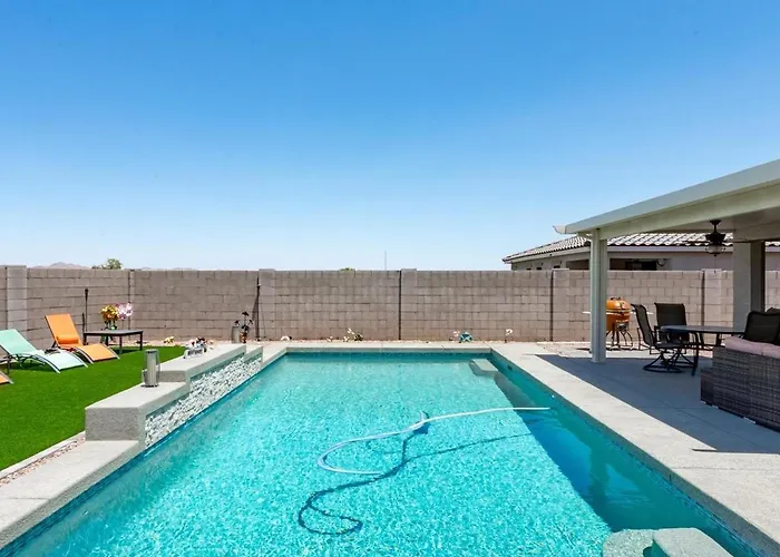 Villa Luxe Heated Pool